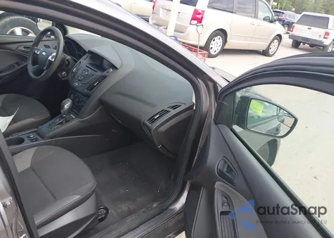 2014 Ford Focus S из США, поврежденный, VIN 1FADP3E24EL417853